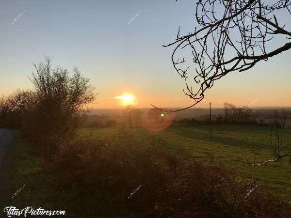 Photo Coucher de soleil : Coucher de soleil sur la Campagne du Boupère ...c, Coucher de soleil, Le Boupère, Campagne