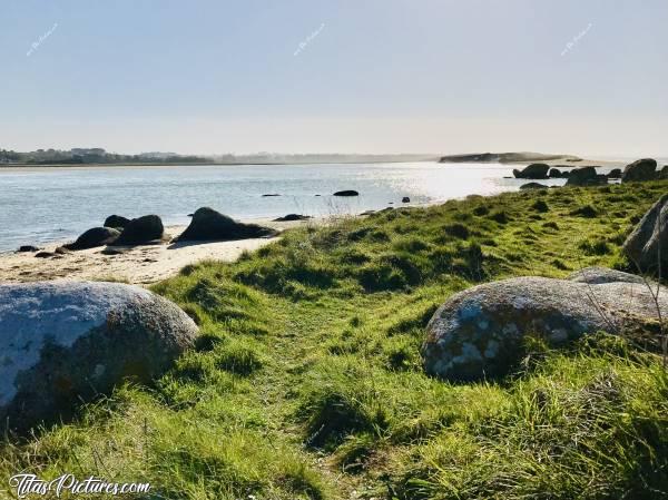 Photo La Baie du Kernic : Belle petite randonnée ensoleillée à ma plage préférée du Finistère 😍😎c, Baie du Kernic, Porsmeur, Plouescat, mer, rochers, dune