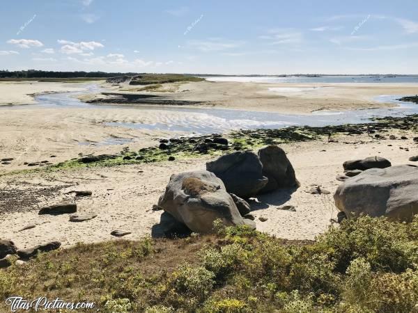 Photo La Baie du Kernic : Encore et toujours ma plage préférée du Finistère 😍🥰 Tellement sauvage, peu connue et au paysage tellement changeant suivant les saisons et les marées 😍🥰c, Baie du Kernic, Dunes de Keremma, Rochers, sable blanc