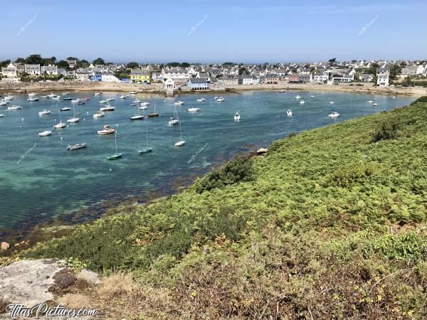 Photo Ploudalmézeau : Belle randonnée côtière à Ploudalmézeau, près de Landunvez. Un petit vent frais, mais quels beaux paysages et quelles belles couleurs ce jour-là 😍😎c, Ploudalmézeau, Mer, Bateaux