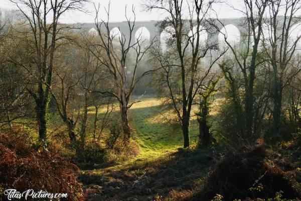 Photo Le Viaduc de Barbin : Beaux jeux de Lumières sur le Viaduc de Barbin en cette mi-décembre. J’aime beaucoup 😍🥰
Et vous, qu’en pensez-vous ?c, Le Viaduc de Barbin, Saint-Laurent-sur-Sèvre