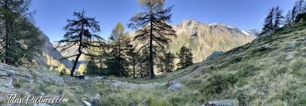 Photo Gran Paradiso : Encore un panoramique à Gran Paradiso, dans la Vallée d’Aoste 😍🥰
Il y a une fontaine sur cette photo, mais où déjà ? 🤔😊c, Tita’s Pictures, Italie, Vallée d’Aoste, Gran Paradiso