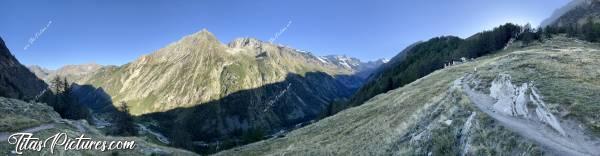 Photo Gran Paradiso : En bas à gauche, là où je dois aller. Il faut pas que je traîne, car maintenant que le soleil a disparu derrière la montagne, il fait de plus en plus sombre de ce côté 🤭😅c, Tita’s Pictures, Italie, Vallée d’Aoste, Gran Paradiso