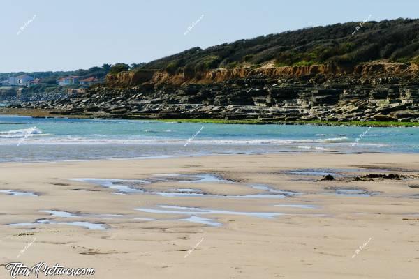 Photo Le Veillon  : La côte entre la plage du Veillon et le petit port de Bourgenay, se dégrade à vue d’œil 😥😓c, Tita’s Pictures, Le Veillon, Plage, Talmont-Saint-Hilaire