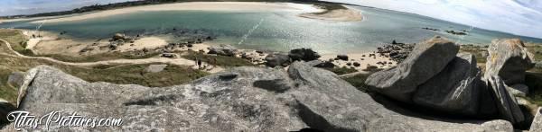 Photo La Baie du Kernic (29) : Vue du gros rocher face à l’emplacement de la « Maison sur la Dune ».c, 