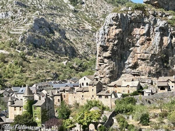 Photo La Malène : La Malène est une commune française située dans le sud-ouest du département de la Lozère en région Occitanie dans les Gorges du Tarn.c, Tita’s Pictures, La Malène, Gorges du Tarn
