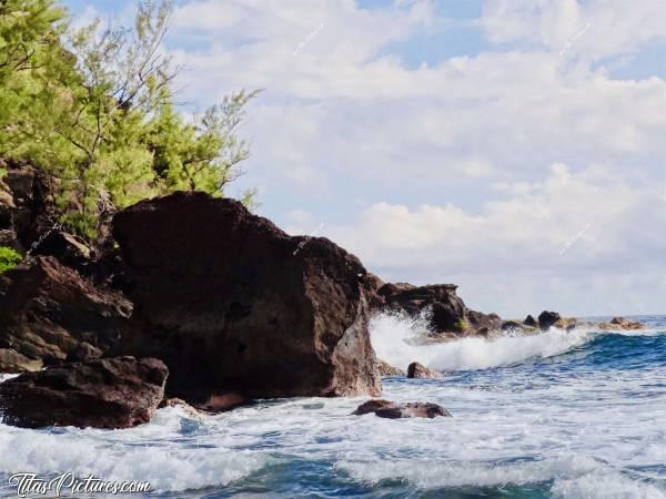 Photo Grande Anse : Belles vagues à la plage de Grande Anse ce jour là 😅 Trop belle cette plage 😎c, Grande Anse, La Réunion, Mer, Rochers