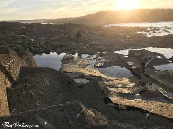 Photo Île Grande : Coucher de soleil à Île Grande dans les Côtes d’Armor.c, Île Grande, Coucher de soleil, rochers, mer