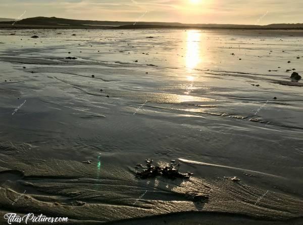 Photo Île Grande : Île Grande dans les Côtes d’Armor en Bretagne.c, Île Grande, sable, coucher de soleil