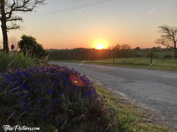 Photo Coucher de soleil : Coucher de soleil dans la campagne vendéenne.c, Coucher de soleil, campagne