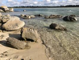 La Baie du Kernic (29) : Mer, rochers, sables