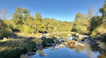 St-Laurent-sur-Sèvre : Rivière, Rochers, arbres