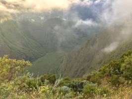 Le Centre Est de l’Ile : La Réunion, Montagnes, Falaises, Arbres, Nuages