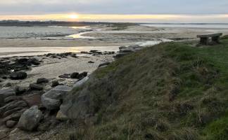 La Baie du Kernic : Mer, rochers, sable, banc, dunes