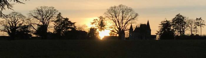 Le Parc de la Barbinière : Vendée, Coucher de soleil, Château