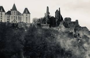 Le Château de Bressuire : Bressuire, Château, Noir et Blanc