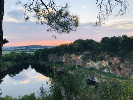 Le Rocher de Cheffois : Cheffois, Mine, Coucher de soleil