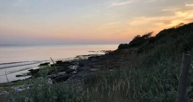 La Plage du Veillon : Le Veillon, Coucher de soleil, Rochers, mer