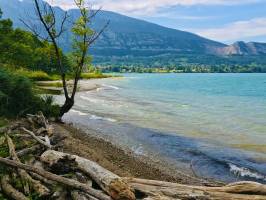 Le Bout du Lac : Lac d’Annecy, Montagnes, Réserve Naturelle