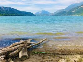 Le Bout du Lac : Lac d’Annecy, Montagnes