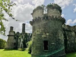 Vieux Château : Château, Kergonadeach, Cléder