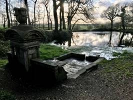 Fontaine ⛲️ : Fontaine, Château de Kerjean, Saint-Vougay