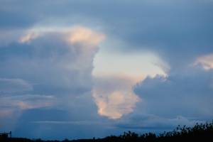 Ciel menaçant : Ciel menaçant, gros nuages