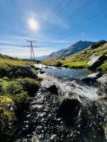 Le Col du Petit Saint Bernard : Col du Petit Saint Bernard, Montagnes, Rivière